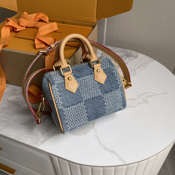 ルイヴィトンバッグ側面デザイン